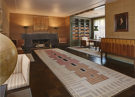 Saarinen House living room